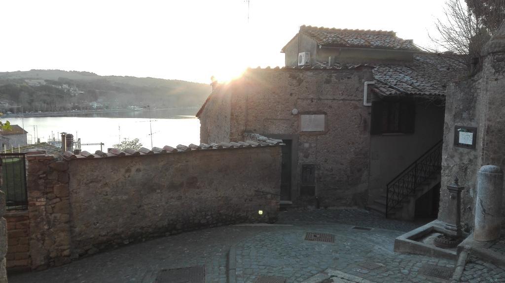 La Torretta Del Lago Villa Anguillara Sabazia Exterior photo