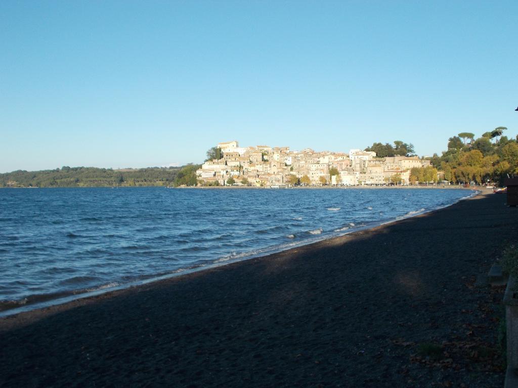 La Torretta Del Lago Villa Anguillara Sabazia Exterior photo